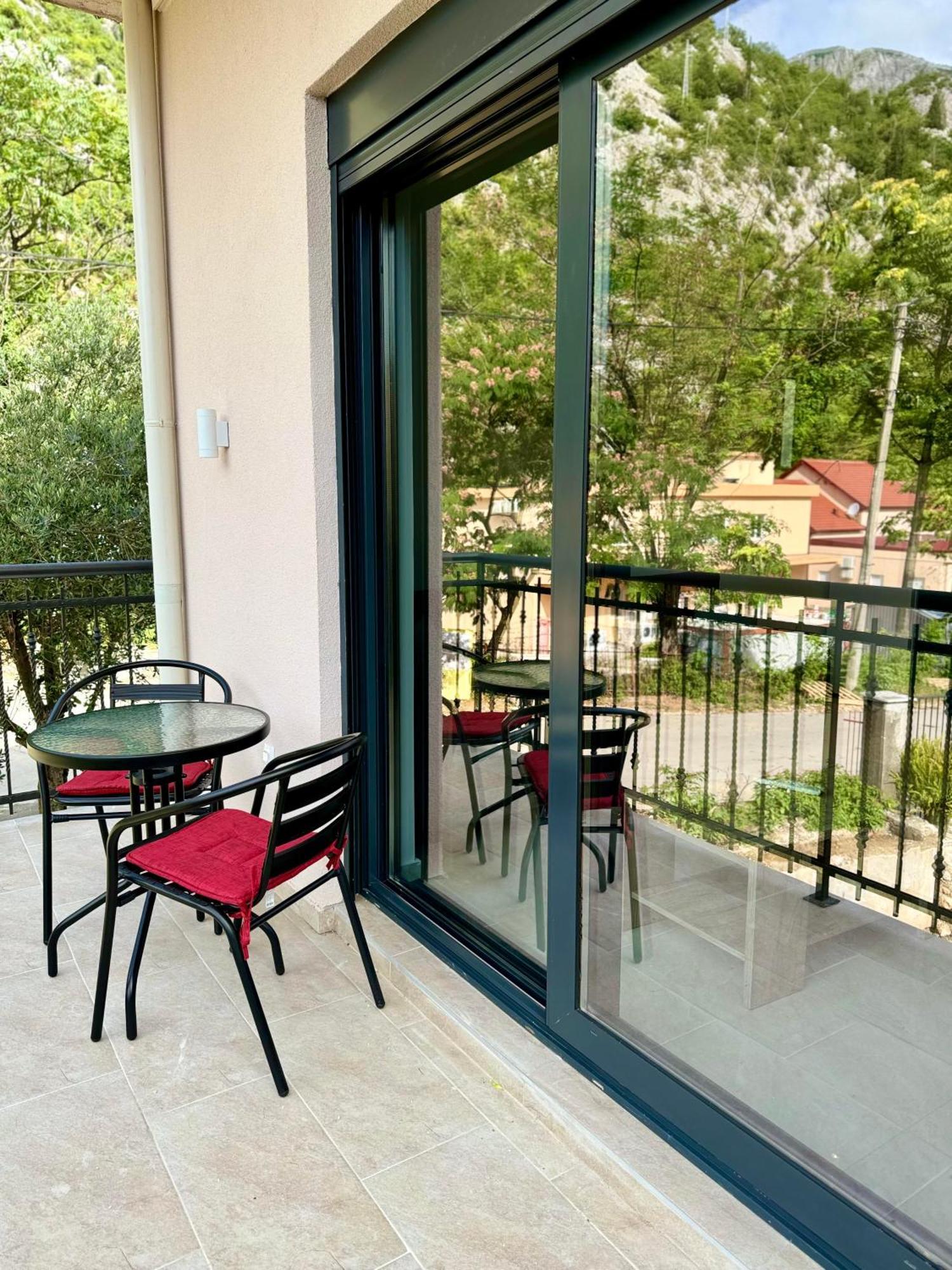 Harmony Garden Apartments Kotor Ngoại thất bức ảnh